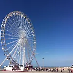 In By Sandy Beaches Daire Nieuwpoort